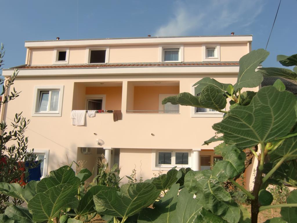 Apartments Jadranka Привлака Екстериор снимка