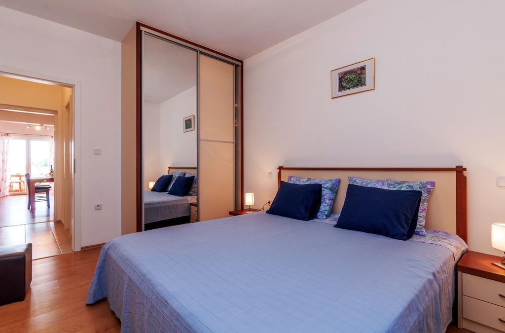 Apartments Jadranka Привлака Екстериор снимка