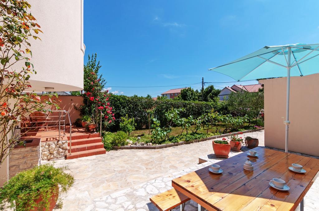Apartments Jadranka Привлака Екстериор снимка