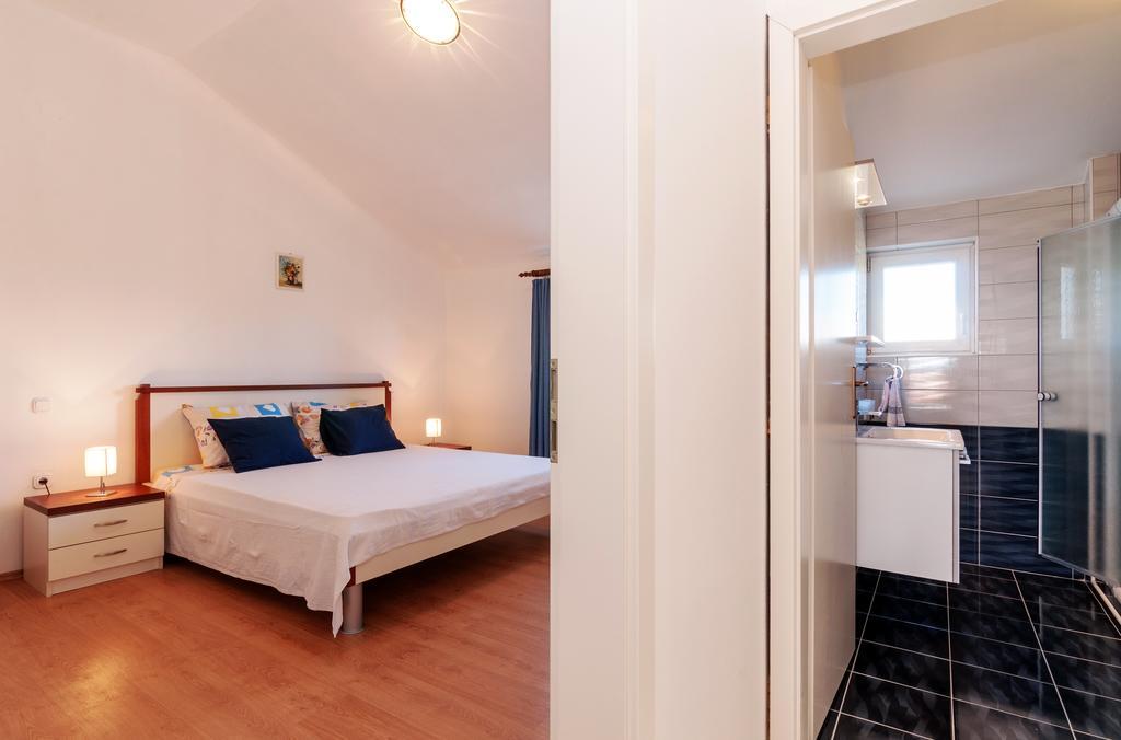 Apartments Jadranka Привлака Екстериор снимка
