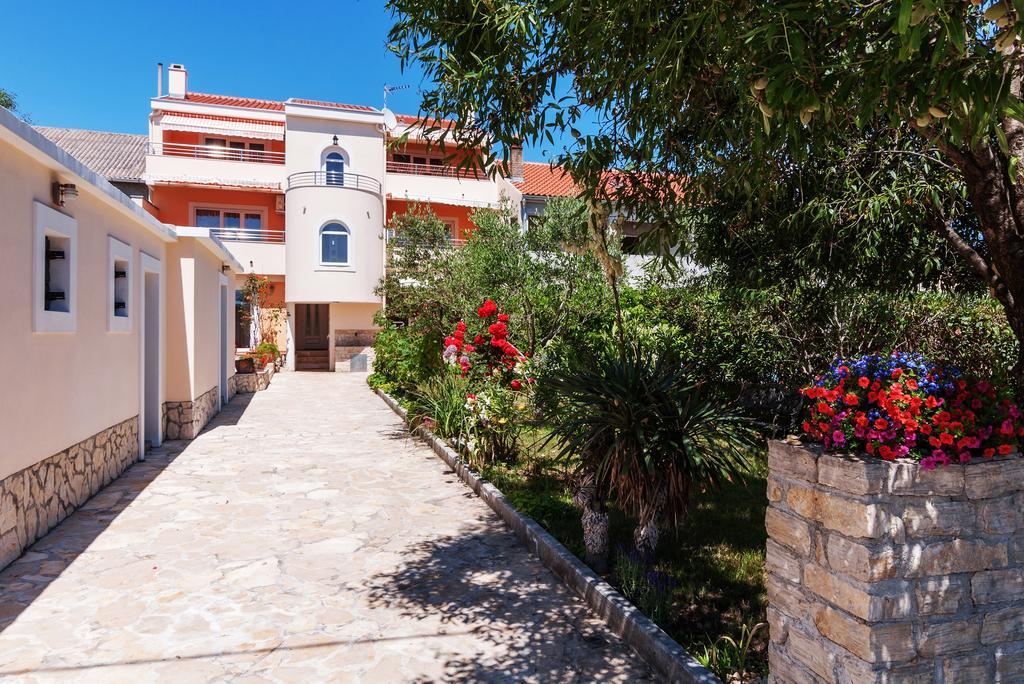Apartments Jadranka Привлака Екстериор снимка