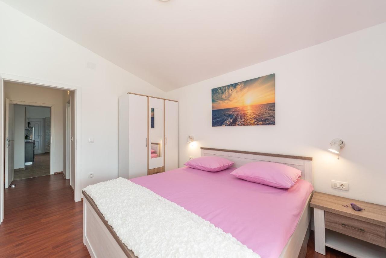 Apartments Jadranka Привлака Екстериор снимка