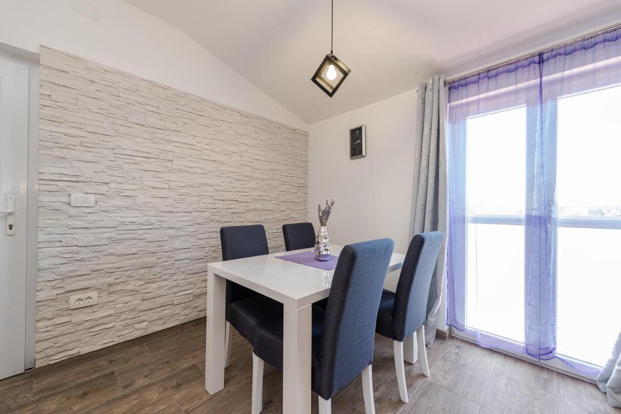 Apartments Jadranka Привлака Екстериор снимка